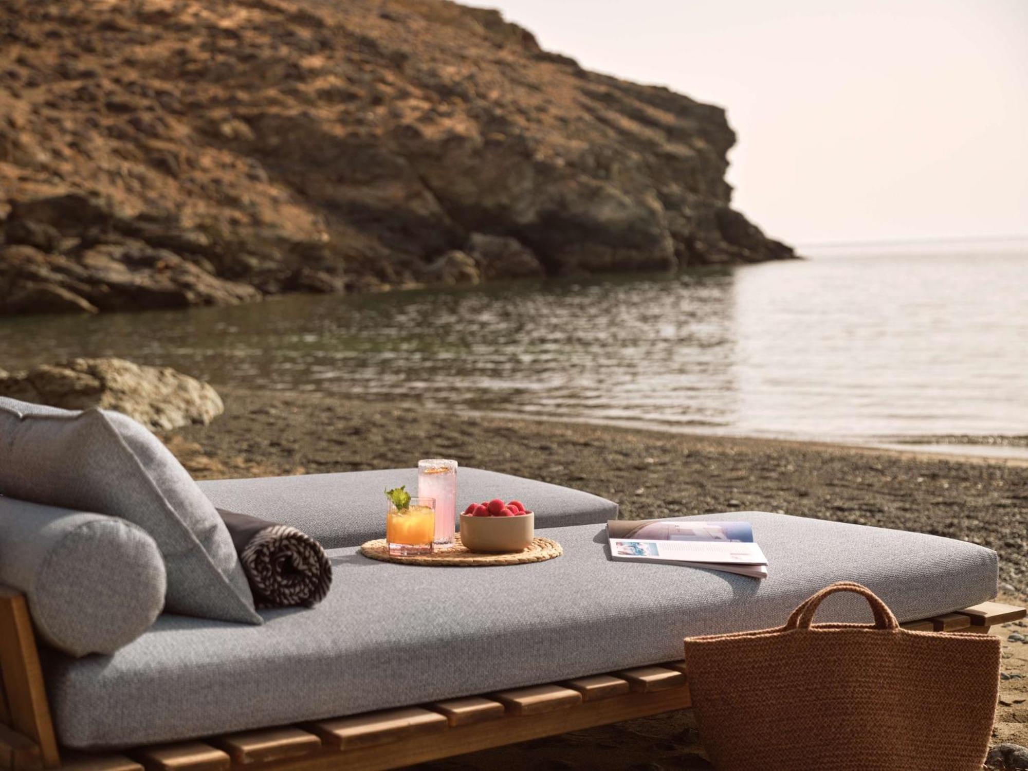 ホテル Semeli Coast Mykonos Curio Collection By Hilton Merchia Beach エクステリア 写真