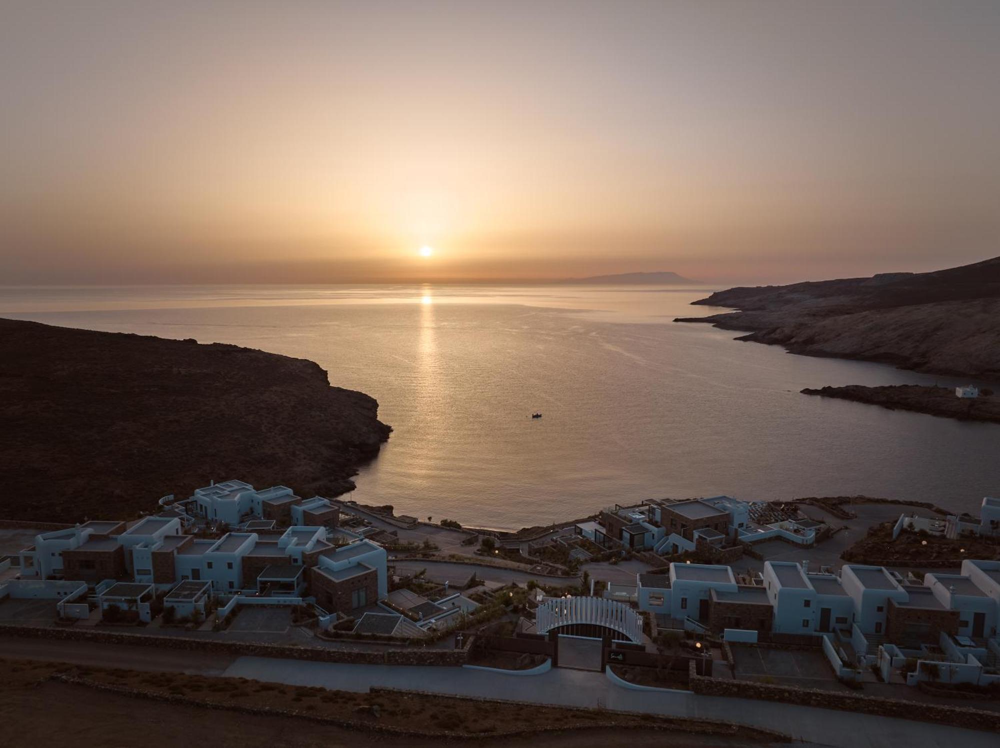 ホテル Semeli Coast Mykonos Curio Collection By Hilton Merchia Beach エクステリア 写真